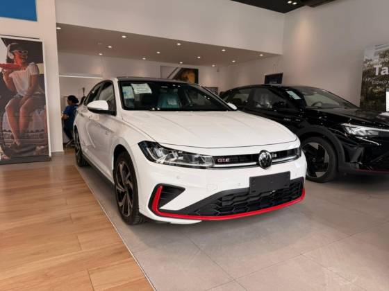VOLKSWAGEN JETTA 2.0 350 TSI GASOLINA GLI DSG